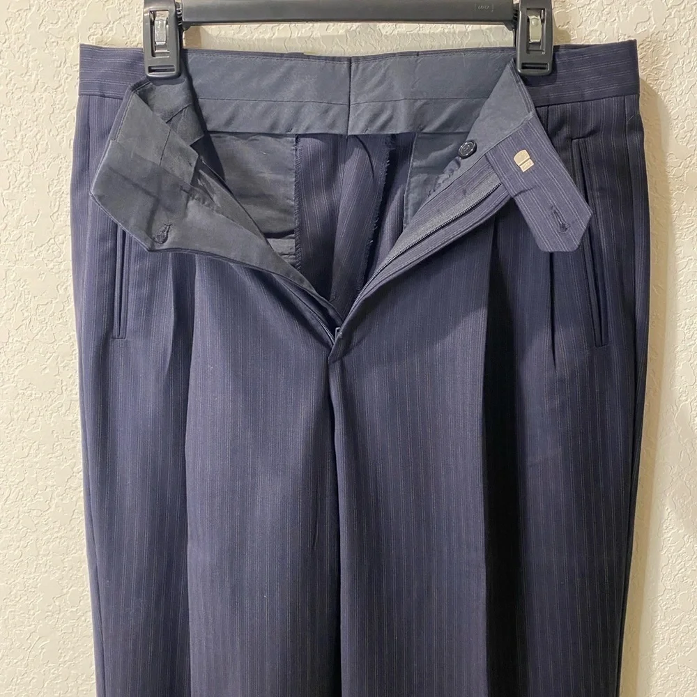 Donna Karen Signature Italian  2-Button Suit Set
